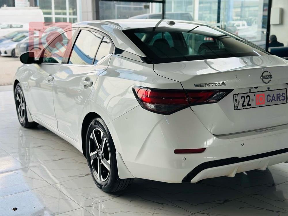 نيسان سنترا